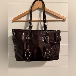 Coach 2006 Y2K Patent Leather East West Gallery Bag in Deep Burgundy